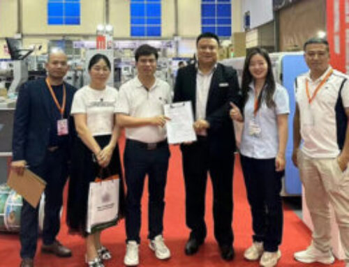 La máquina para fabricar cajas Aopack mejora la eficiencia de la fábrica de cajas de Vietnam