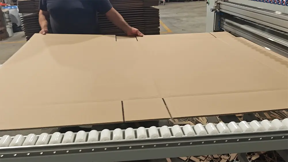Máquina de alta precisión para fabricar cajas de cartón corrugado de tamaño personalizado